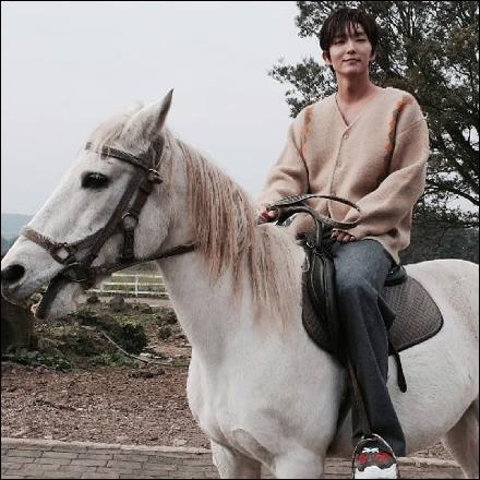 lee-joon143 (1080x1080, 429 kБ...)